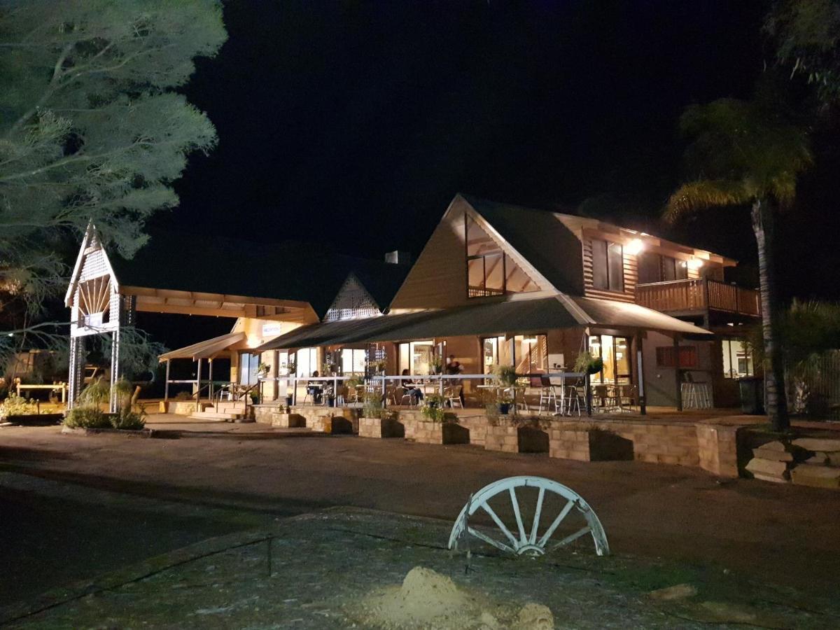 Great Western Motel Норсмен Екстер'єр фото